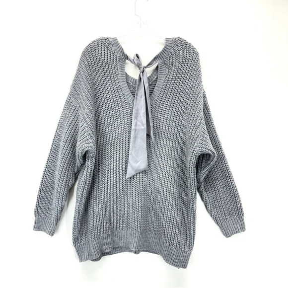 Torrid Women Pullover Cable Knit Tie Back Sweater Grey Plus Size 3 Stretchy Crew - Picture 3 of 8